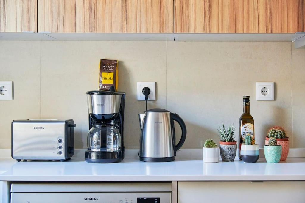 Apartment Baixa And Alfama At Your Doorstep, Terrace Aircon Lissabon